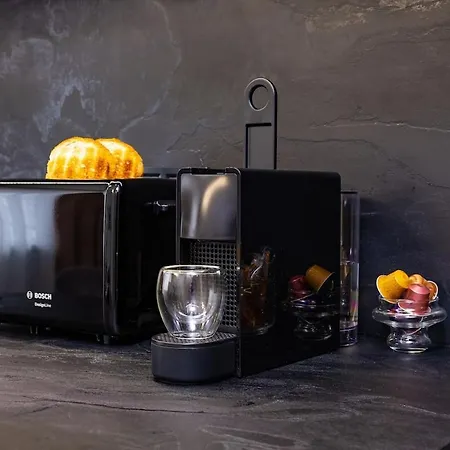 Happy People 2 Bd, By Flat Mаnager Apartman *