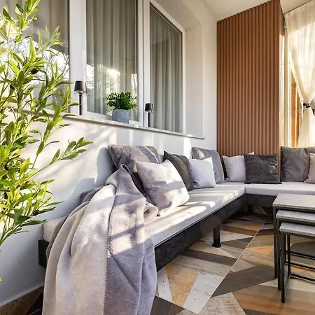 Happy People 2 Bd, By Flat Mаnager Apartament Płowdiw