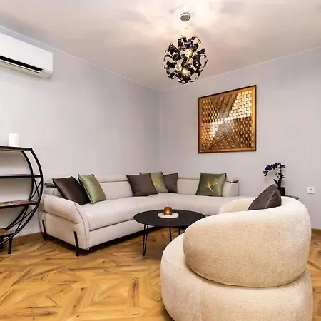 Apartment Happy People 2 Bd, By Flat Mаnager *