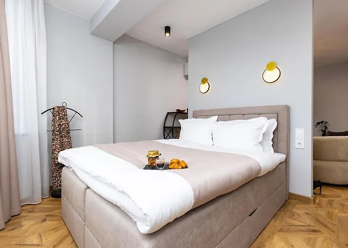 Happy People 2 Bd, By Flat Mаnager Appartement