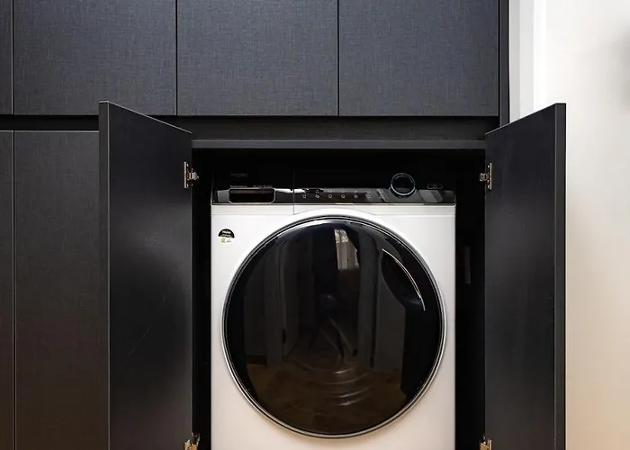 Happy People 2 Bd, By Flat Mаnager Appartement